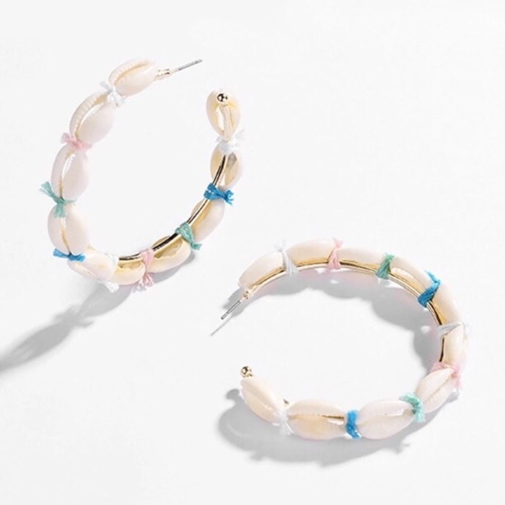 Cowrie Shell Hoop Earrings NWT